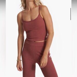 Vuori bayview thermal set in rosewood size medium